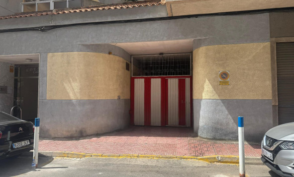Herverkoop - Garaje - Torrevieja - Playa Acequion