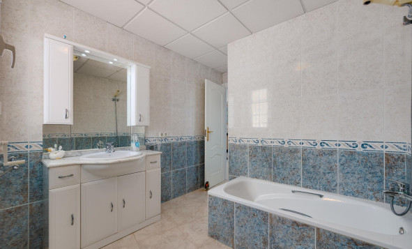 Herverkoop - 1. Appartement / flat - Torrevieja - Costa Blanca Zuid