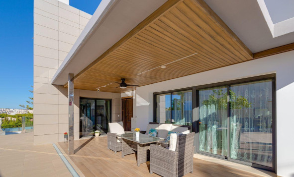 Herverkoop - 3. Vrijstaande villa - Torrevieja - Costa Blanca Zuid