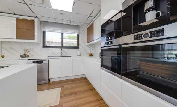 Herverkoop - 3. Vrijstaande villa - Torrevieja - Costa Blanca Zuid