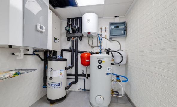 Herverkoop - 3. Vrijstaande villa - Torrevieja - Costa Blanca Zuid