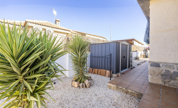 Herverkoop - 3. Vrijstaande villa - Gea y Truyols - Costa Calida