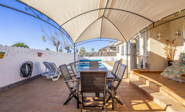 Herverkoop - 3. Vrijstaande villa - Gea y Truyols - Costa Calida