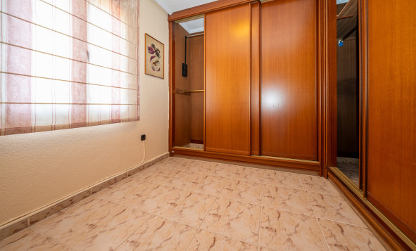 Herverkoop - 4. Halfvrijstaande villa - Torrevieja - Costa Blanca Zuid