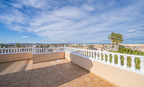 Herverkoop - 4. Halfvrijstaande villa - Torrevieja - Costa Blanca Zuid