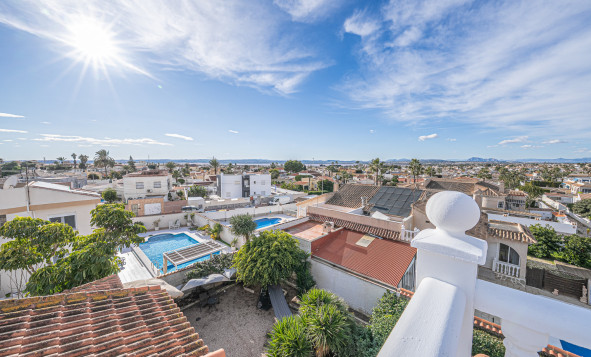 Herverkoop - 4. Halfvrijstaande villa - Torrevieja - Costa Blanca Zuid