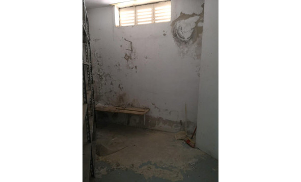 Herverkoop - Garage - Torrevieja - Costa Blanca Zuid