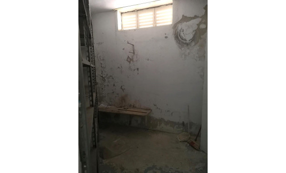 Herverkoop - Garage - Torrevieja - Costa Blanca Zuid