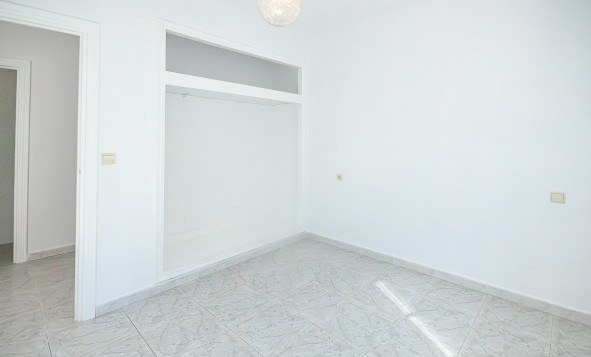 Herverkoop - 3. Vrijstaande villa - San Miguel de Salinas - Costa Blanca Zuid