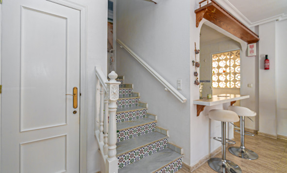 Herverkoop - 4. Halfvrijstaande villa - Mil Palmeras - Riomar