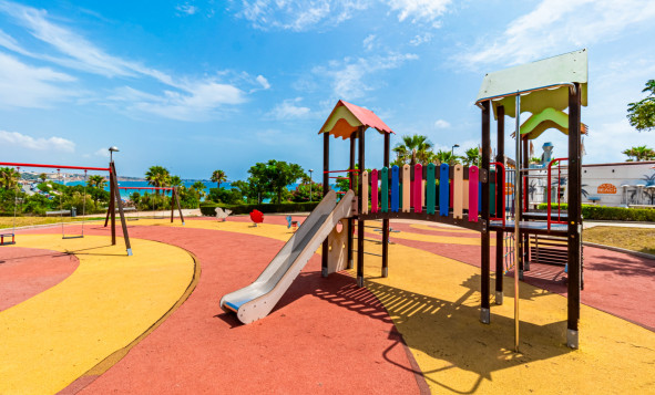 Herverkoop - 4. Halfvrijstaande villa - Mil Palmeras - Riomar