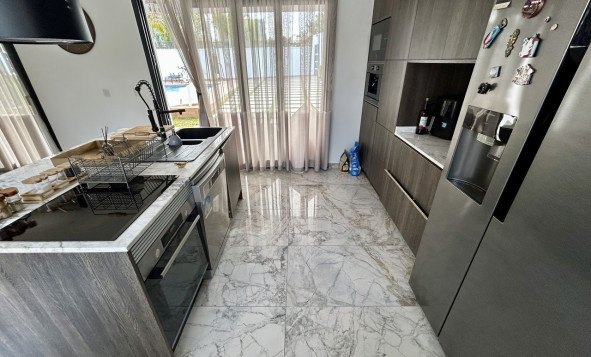 Herverkoop - 3. Vrijstaande villa - Los Balcones - Costa Blanca Zuid