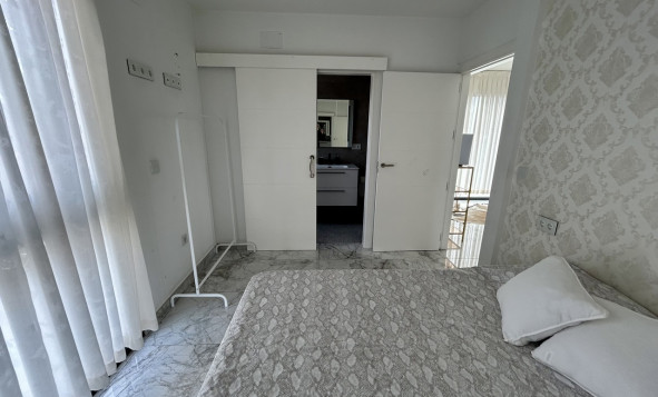 Herverkoop - 3. Vrijstaande villa - Los Balcones - Costa Blanca Zuid