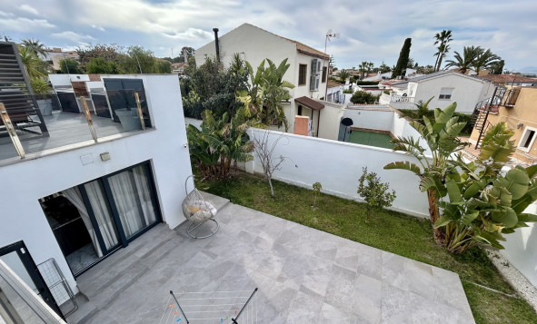 Herverkoop - 3. Vrijstaande villa - Los Balcones - Costa Blanca Zuid