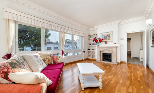 Herverkoop - 3. Vrijstaande villa - Dehesa de Campoamor - Costa Blanca Zuid