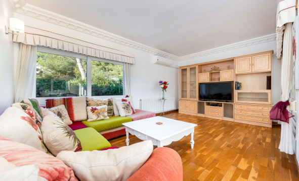 Herverkoop - 3. Vrijstaande villa - Dehesa de Campoamor - Costa Blanca Zuid