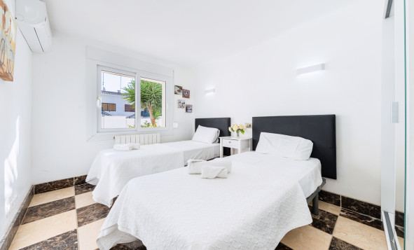 Herverkoop - 3. Vrijstaande villa - Dehesa de Campoamor - Costa Blanca Zuid