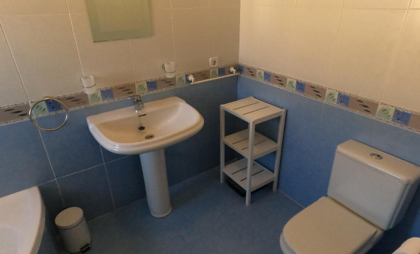 Herverkoop - 3. Vrijstaande villa - Algorfa - Costa Blanca Zuid