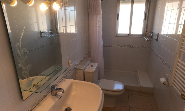 Herverkoop - 3. Vrijstaande villa - Algorfa - Costa Blanca Zuid