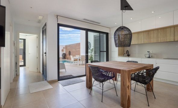 Herverkoop - 3. Vrijstaande villa - Benijófar - Costa Blanca Zuid