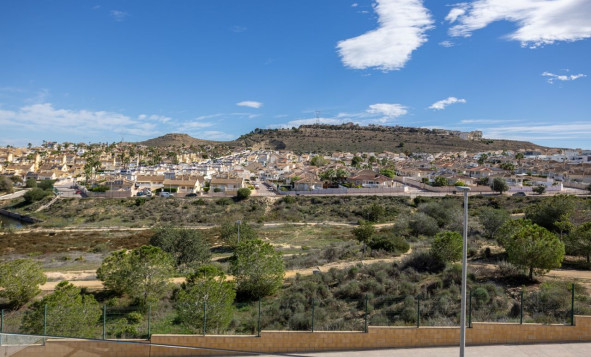 Herverkoop - 3. Vrijstaande villa - Benijófar - Costa Blanca Zuid