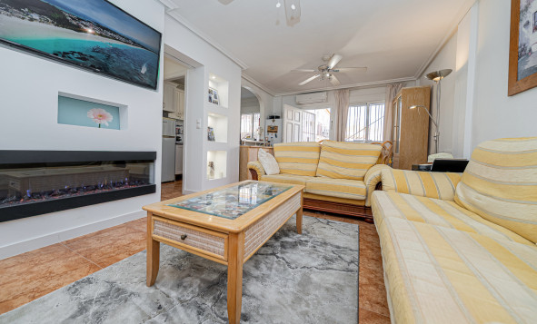 Herverkoop - 4. Halfvrijstaande villa - Cabo Roig - La Regia