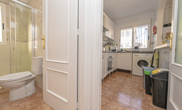 Herverkoop - 4. Halfvrijstaande villa - Cabo Roig - La Regia