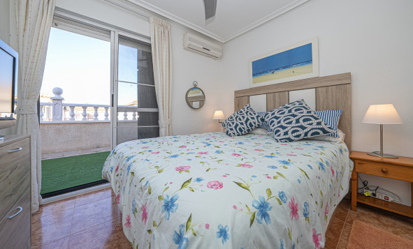 Herverkoop - 4. Halfvrijstaande villa - Cabo Roig - La Regia