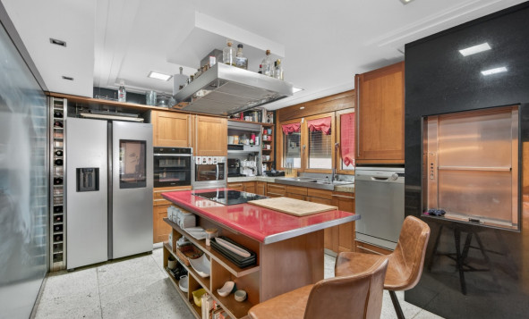 Herverkoop - 3. Vrijstaande villa - Elche - Costa Blanca Zuid