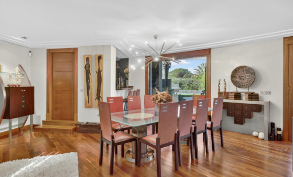 Herverkoop - 3. Vrijstaande villa - Elche - Costa Blanca Zuid