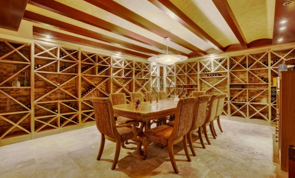 Herverkoop - 3. Vrijstaande villa - Elche - Costa Blanca Zuid