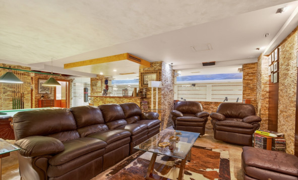 Herverkoop - 3. Vrijstaande villa - Elche - Costa Blanca Zuid