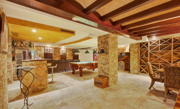 Herverkoop - 3. Vrijstaande villa - Elche - Costa Blanca Zuid