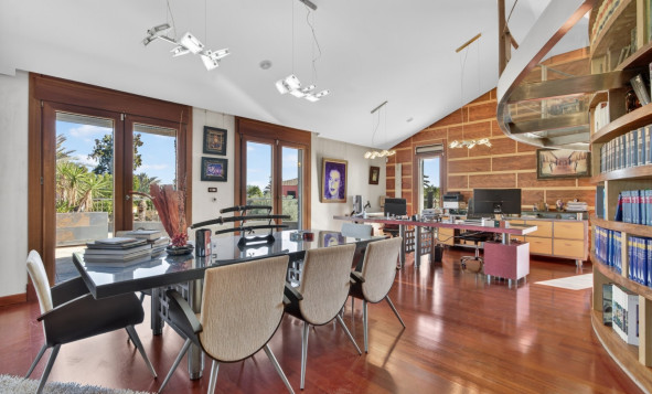 Herverkoop - 3. Vrijstaande villa - Elche - Costa Blanca Zuid