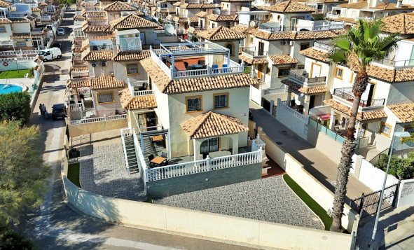 Herverkoop - 3. Vrijstaande villa - Playa Flamenca - Costa Blanca Zuid