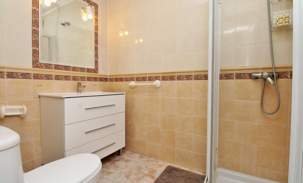 Herverkoop - 3. Vrijstaande villa - Playa Flamenca - Costa Blanca Zuid