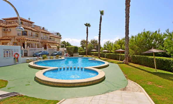 Herverkoop - 3. Vrijstaande villa - Playa Flamenca - Costa Blanca Zuid
