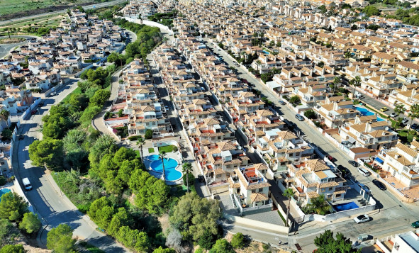 Herverkoop - 3. Vrijstaande villa - Playa Flamenca - Costa Blanca Zuid