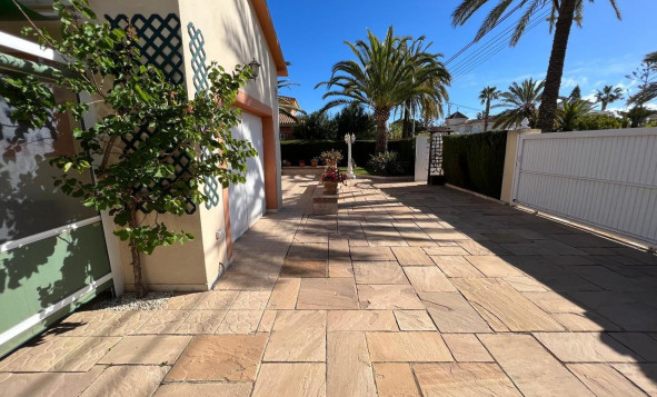 Herverkoop - 3. Vrijstaande villa - Cabo Roig - Costa Blanca Zuid