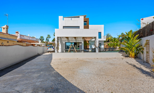 Herverkoop - 3. Vrijstaande villa - Ciudad Quesada - Costa Blanca Zuid