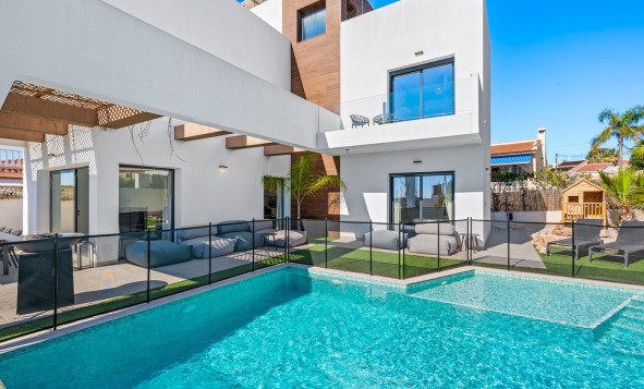 Herverkoop - 3. Vrijstaande villa - Ciudad Quesada - Costa Blanca Zuid