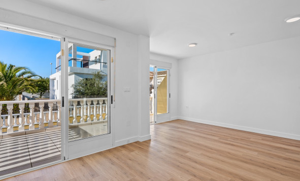 Herverkoop - 4. Halfvrijstaande villa - Benimar