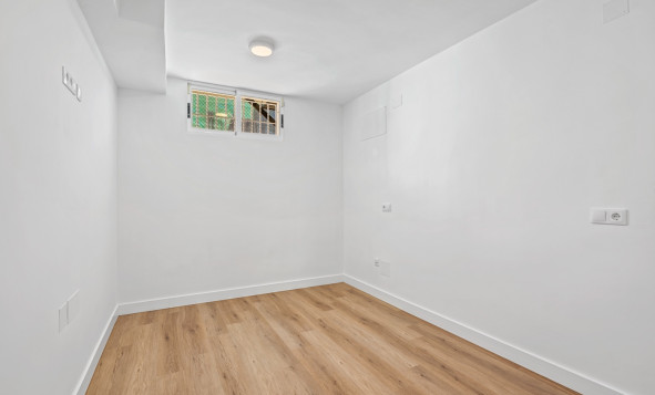 Herverkoop - 4. Halfvrijstaande villa - Benimar