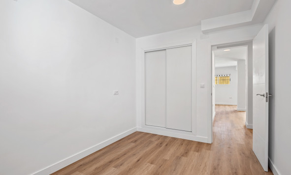 Herverkoop - 4. Halfvrijstaande villa - Benimar