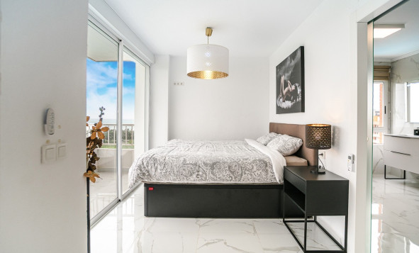 Herverkoop - 1. Appartement / flat - Torrevieja - Punta Prima