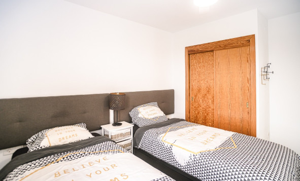 Herverkoop - 1. Appartement / flat - Torrevieja - Punta Prima