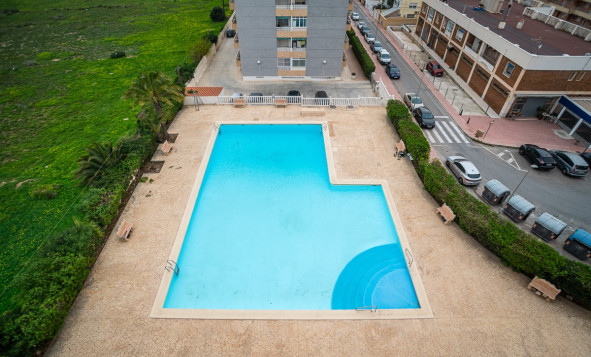 Herverkoop - 1. Appartement / flat - Torrevieja - Punta Prima