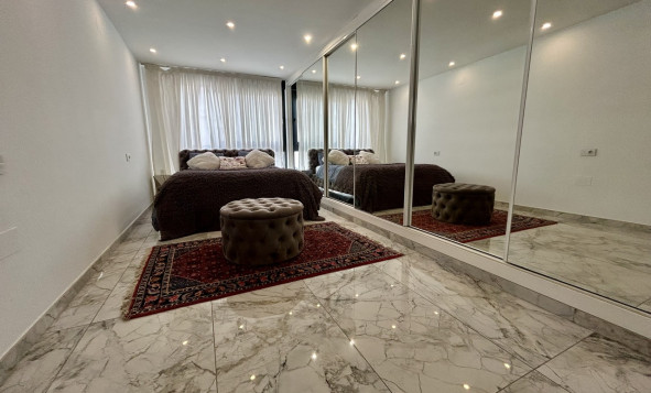 Herverkoop - 3. Vrijstaande villa - Los Balcones - Costa Blanca Zuid