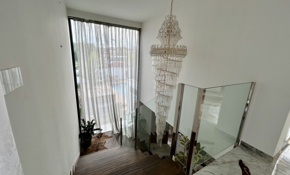 Herverkoop - 3. Vrijstaande villa - Los Balcones - Costa Blanca Zuid