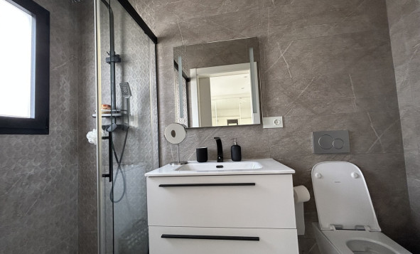 Herverkoop - 3. Vrijstaande villa - Los Balcones - Costa Blanca Zuid